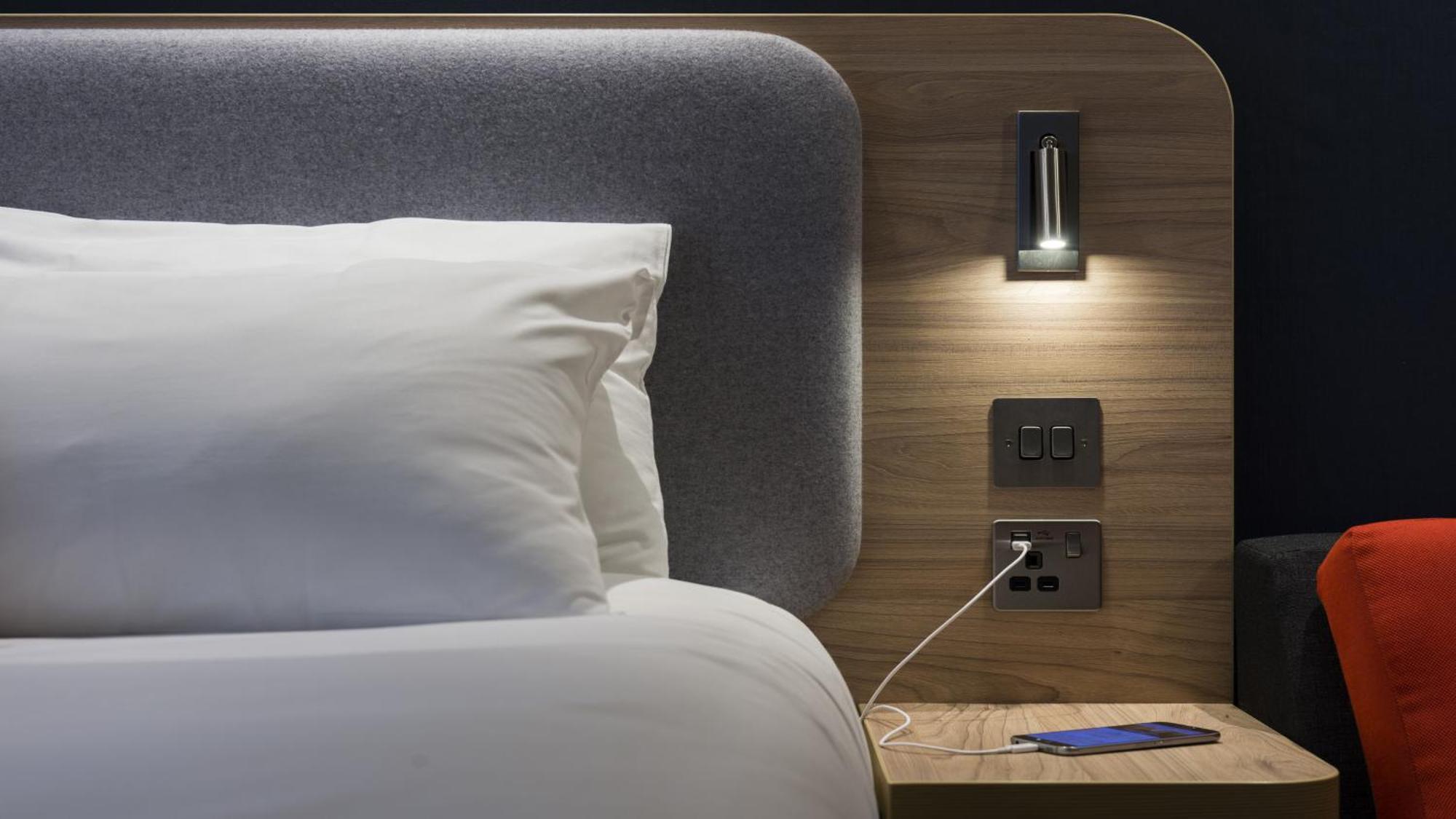 Holiday Inn Express Windsor By Ihg Exteriér fotografie