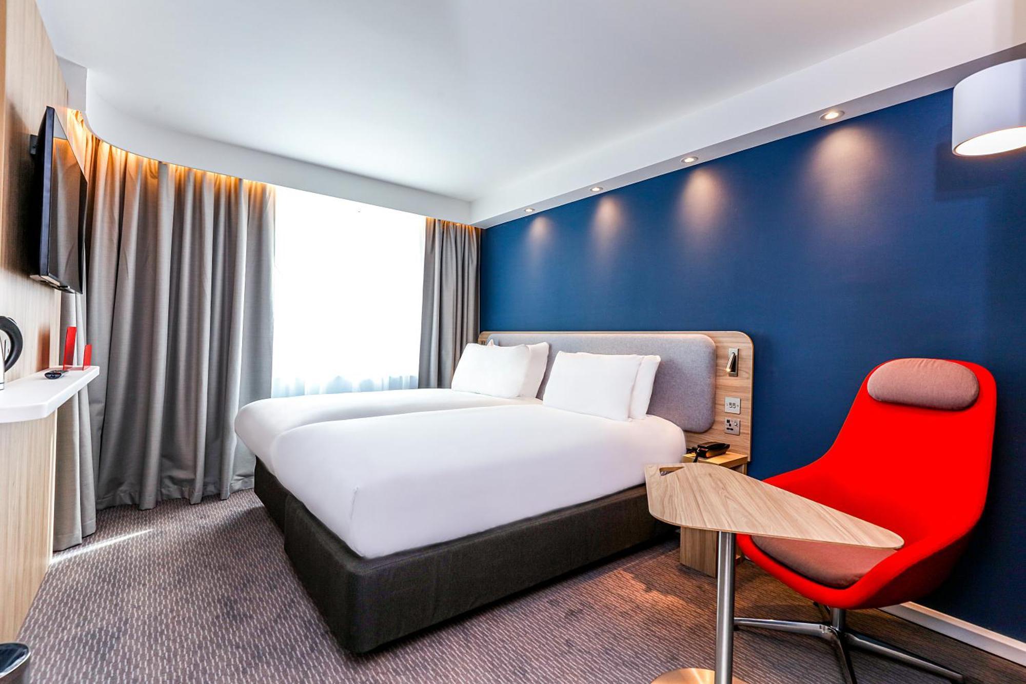 Holiday Inn Express Windsor By Ihg Exteriér fotografie