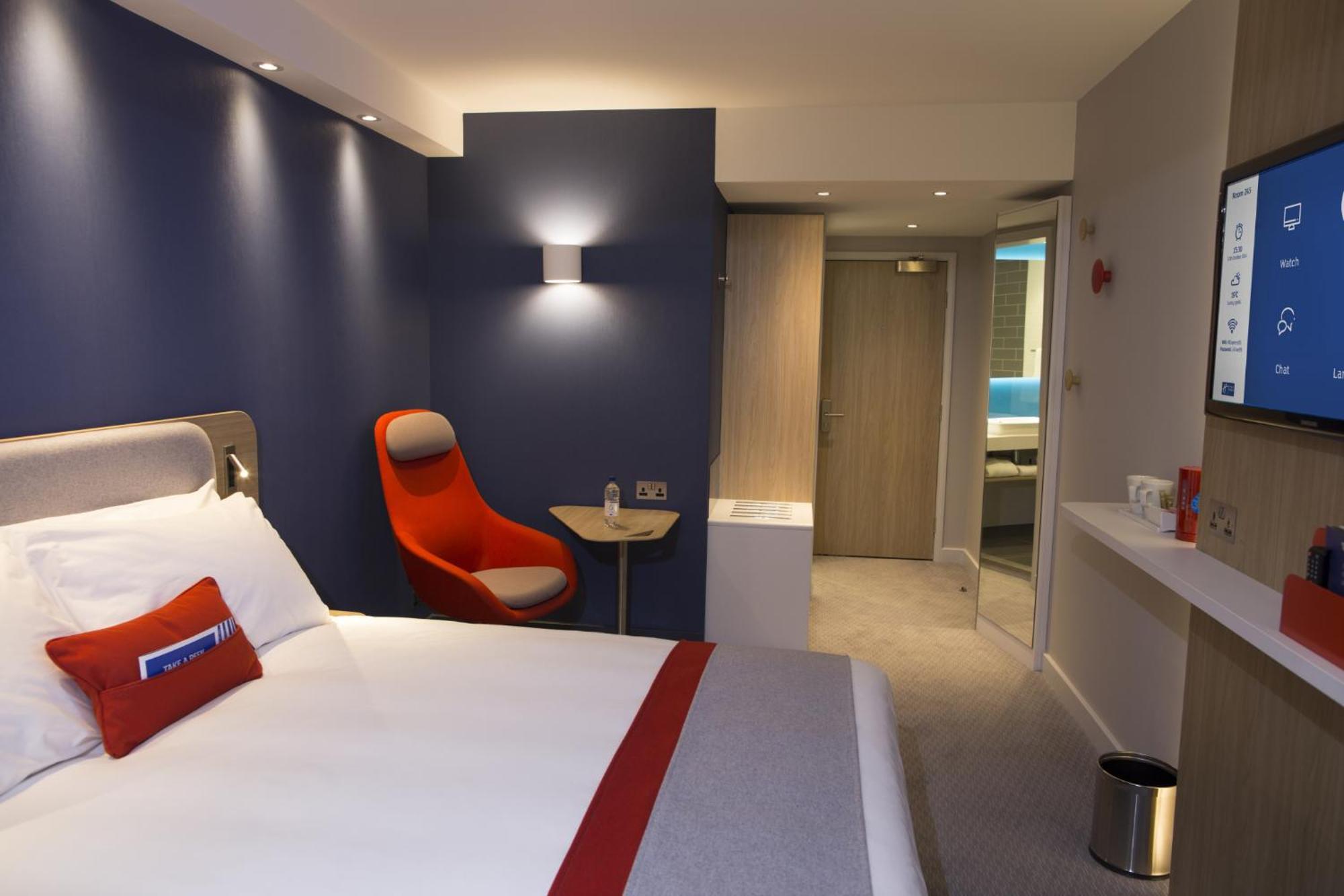 Holiday Inn Express Windsor By Ihg Pokoj fotografie