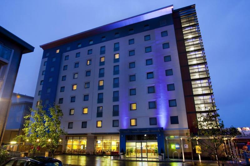 Holiday Inn Express Windsor By Ihg Exteriér fotografie